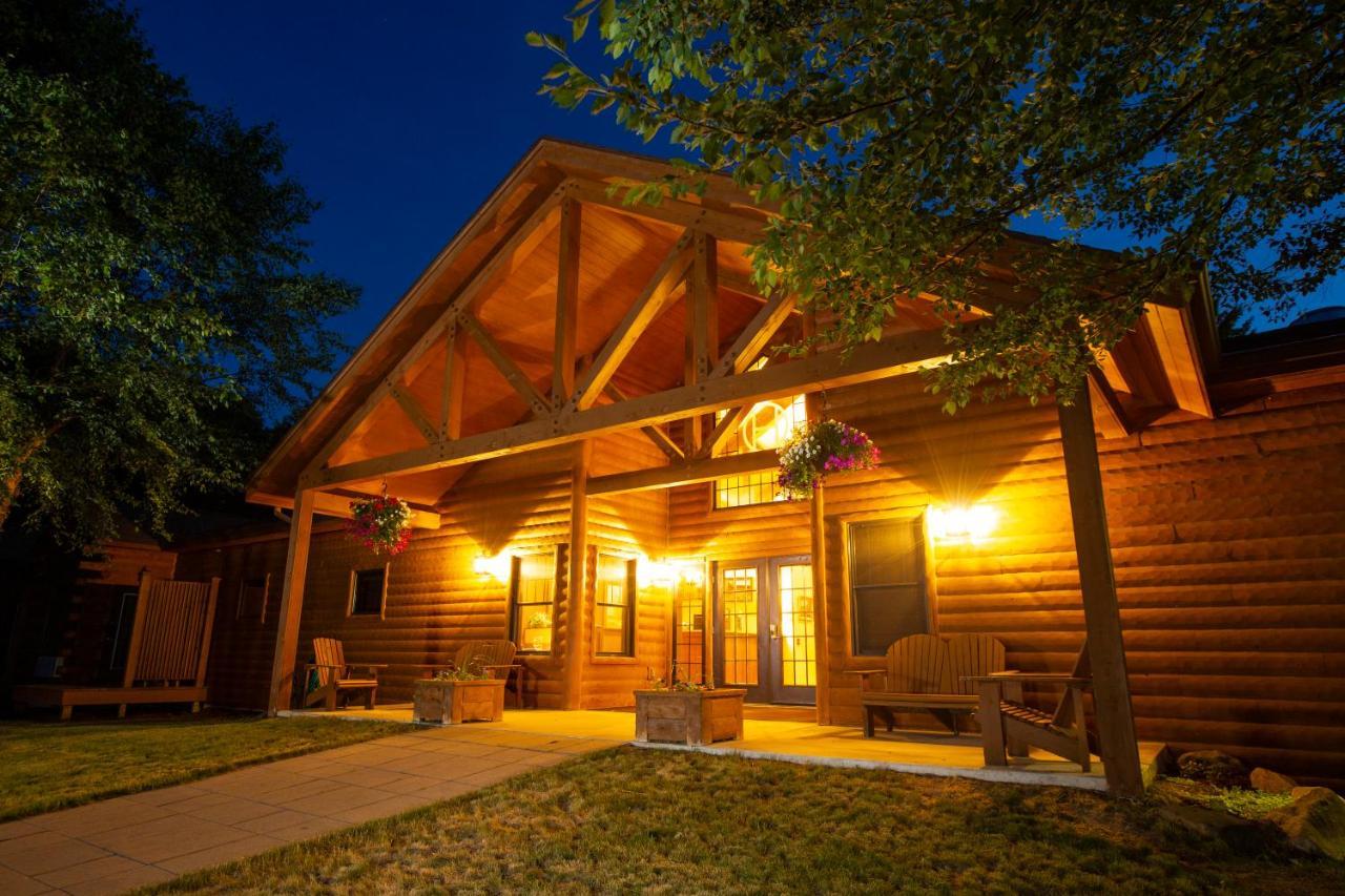 The Rockwell Lake Lodge Luther Eksteriør billede